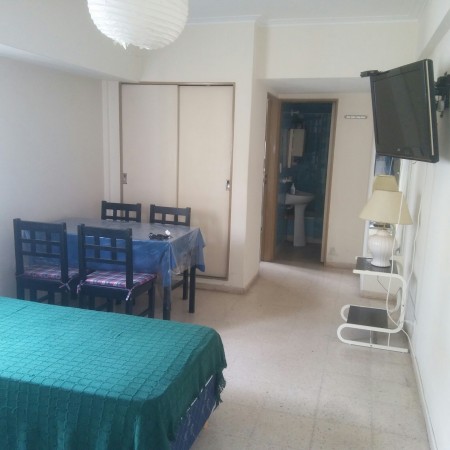 AMBIENTE CONTRAFRENTE LUMINOSO