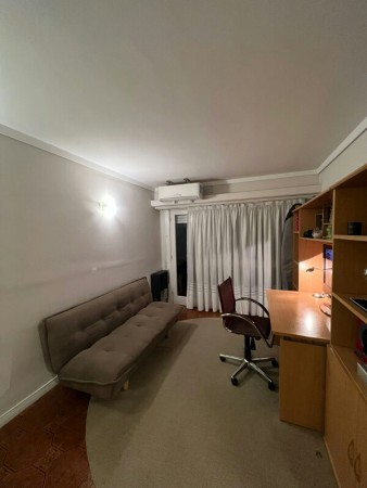 2 AMBIENTES CON BALCON SALIENTE