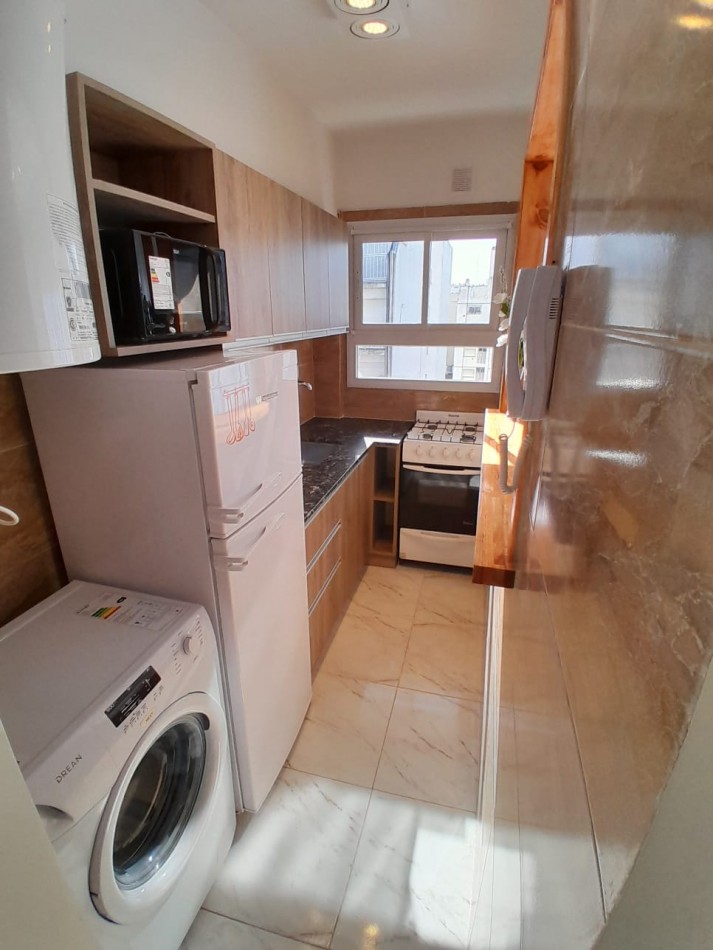 AMBIENTE EXTERNO CON BALCON. VENDIDO!!!!!!!