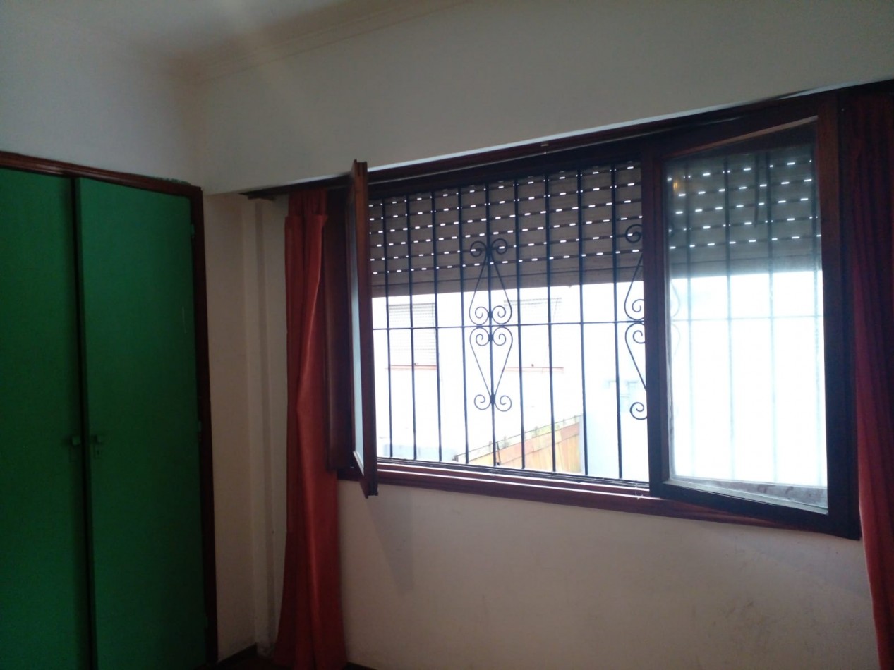 VENTA DEPARTAMENTO TRES AMBIENTES EXTERNO CON BALCON SALIENTE