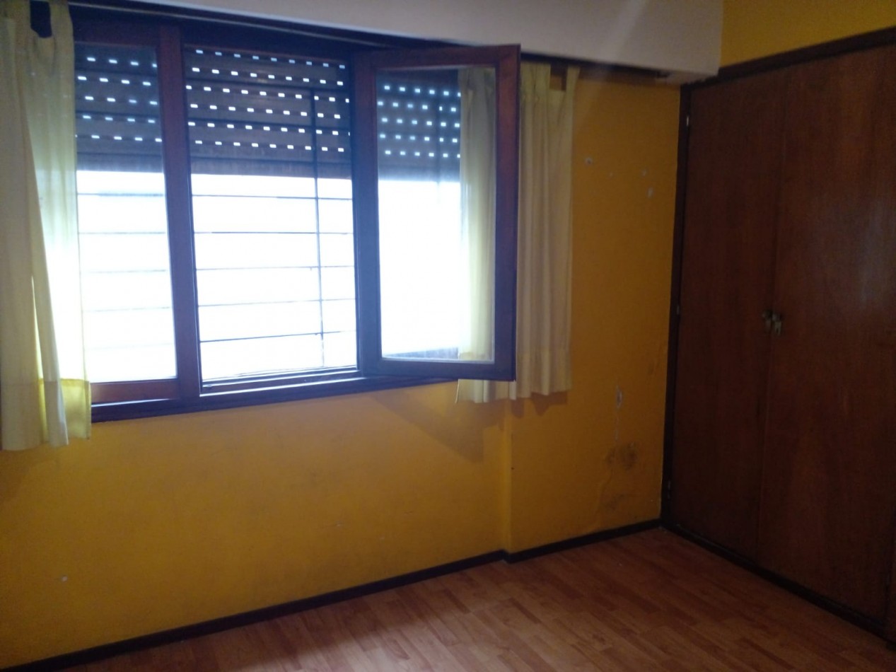 VENTA DEPARTAMENTO TRES AMBIENTES EXTERNO CON BALCON SALIENTE