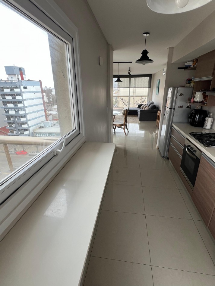 DEPARTAMENTO TRES AMBIENTES CON DOS COCHERAS.