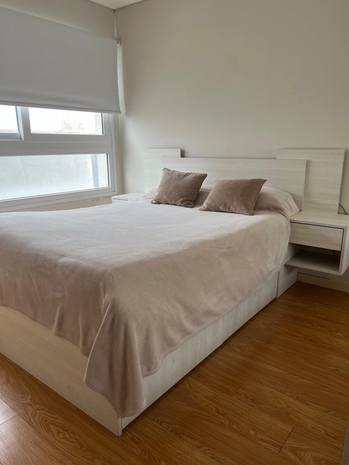 DEPARTAMENTO TRES AMBIENTES CON DOS COCHERAS.